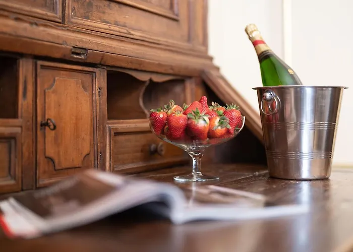 Dimora Leone Apartment *