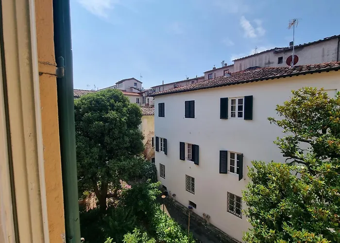 Dimora Leone * Lucca